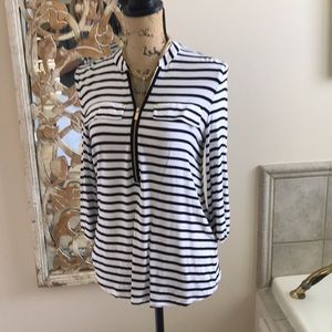 3/4 sleeve black and white striped shirt
